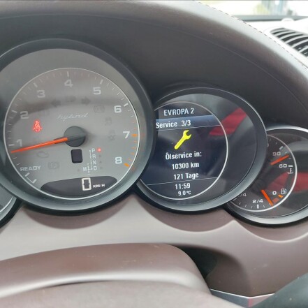 S 3.0 V6 HYBRID ČR S.KNIHA