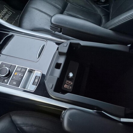 3,0 TDV6 AWD HSE 250PS S.KNIHA