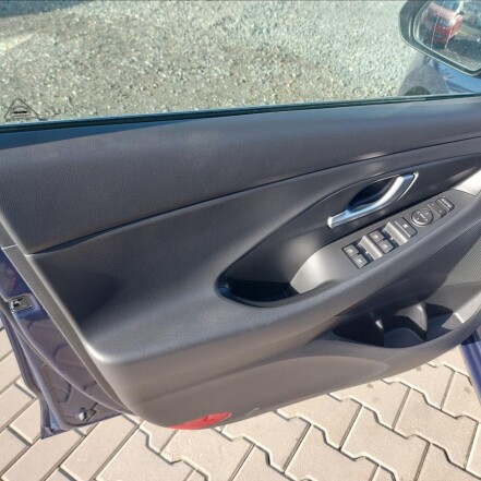 1,6 CRDI Style ČR 1.majitel S.KNIHA