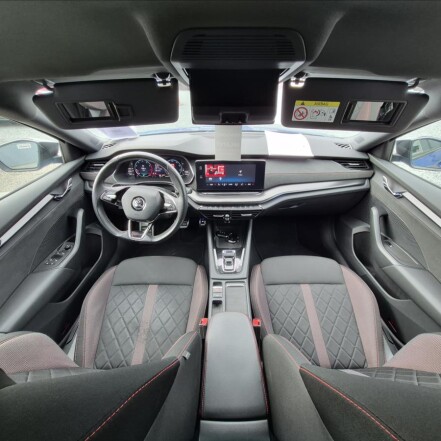 2,0 TSI RS 180 AT7 1.MAJITEL PO SERVISE
