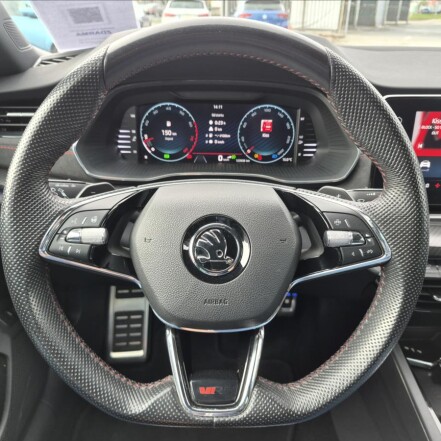 2,0 TSI RS 180 AT7 1.MAJITEL PO SERVISE