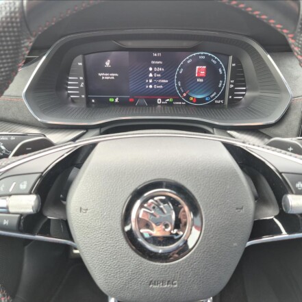 2,0 TSI RS 180 AT7 1.MAJITEL PO SERVISE