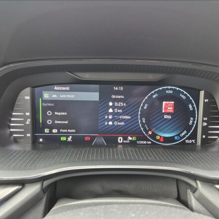 2,0 TSI RS 180 AT7 1.MAJITEL PO SERVISE