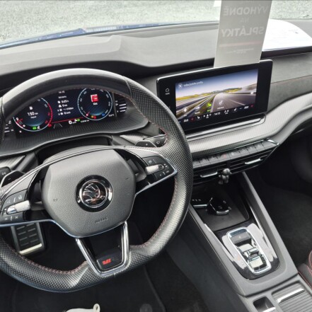 2,0 TSI RS 180 AT7 1.MAJITEL PO SERVISE