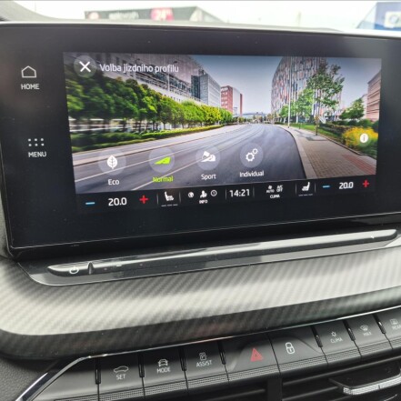 2,0 TSI RS 180 AT7 1.MAJITEL PO SERVISE