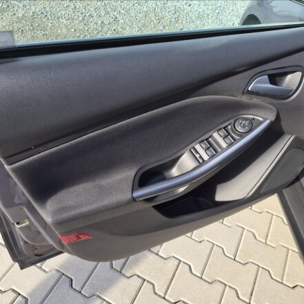 1,6 EcoBoost Titanium ČR 2.majitel