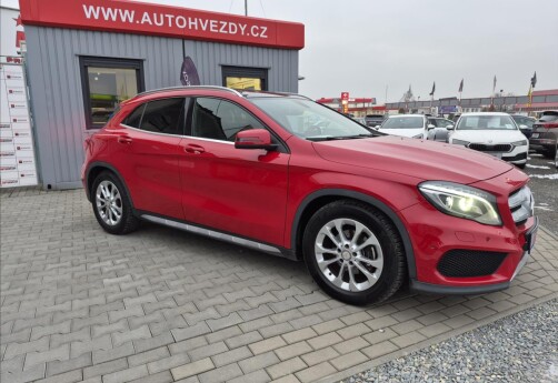 Mercedes-Benz GLA 200 AMG Automat NAVI PANORAMA