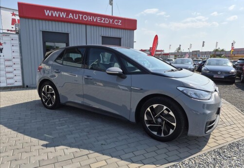 Volkswagen ID.3 Pro Perform 150kW tažné kamera